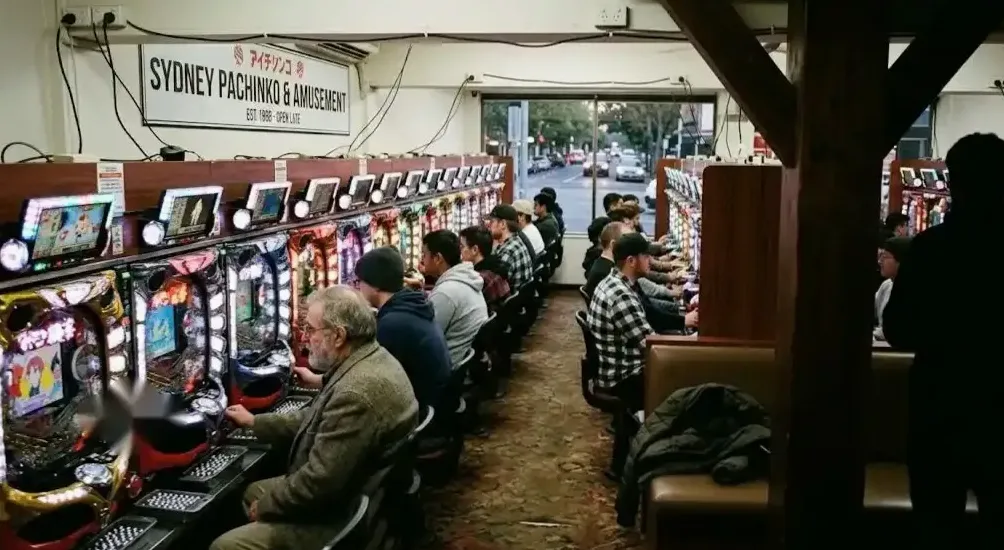 Restored vintage hanemono machine